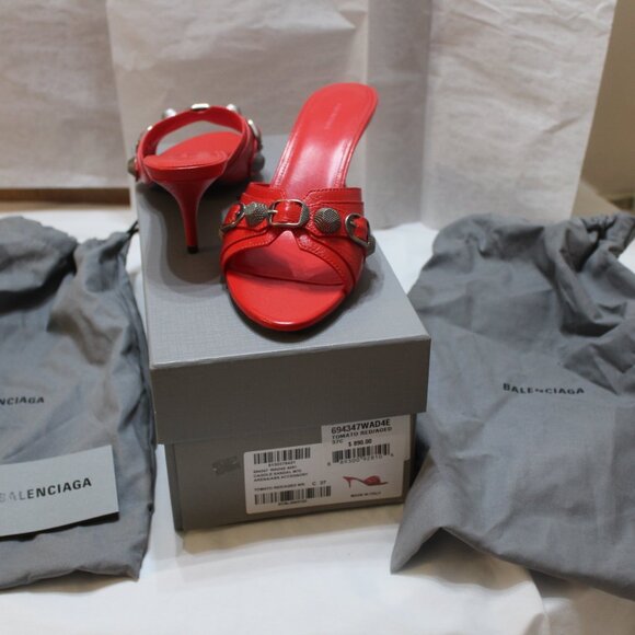 BALENCIAGA - Picture 2 of 7